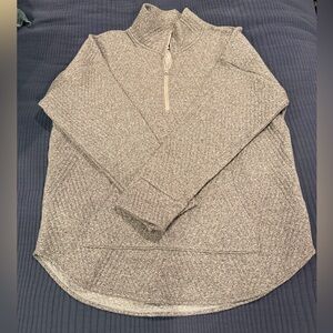 NWT GapFit Quilted Jacquard Half-Zip Pullover
New Heather Grey XL Tall